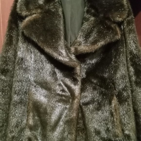 Faux fur jacket - Picture 2 of 5